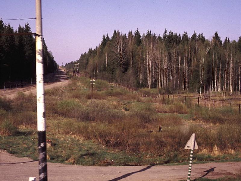 Вайниккала-Лоуко граница из окна поезда 1992.jpg