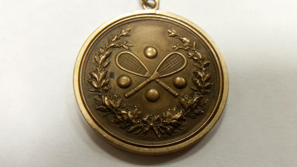 tennis_1912_kuokkala_medal (1).jpg