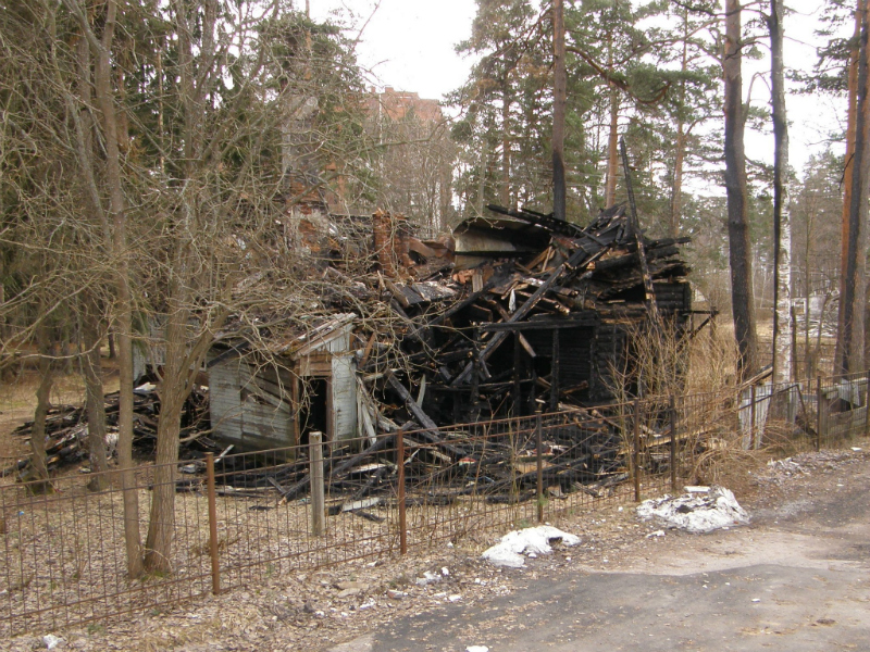 Пр.ш.514 развалины резной дачи Собелова P4290221.jpg