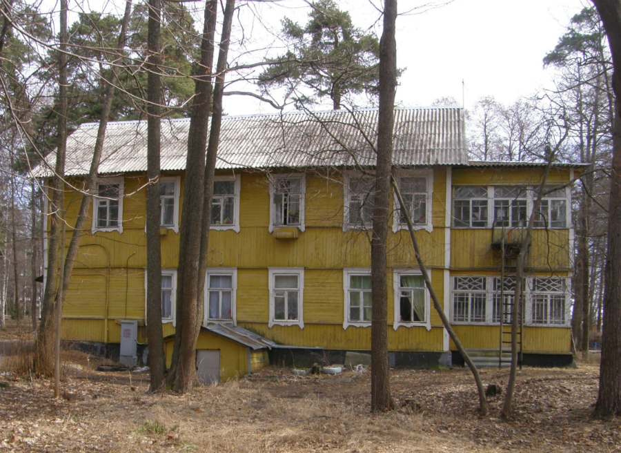 P4290174=ближняя к кам.вилле дача ,,1.jpg