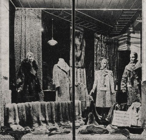Тампере 1930е г. витрина магазина ,,С.И.Ахсян,,.jpg