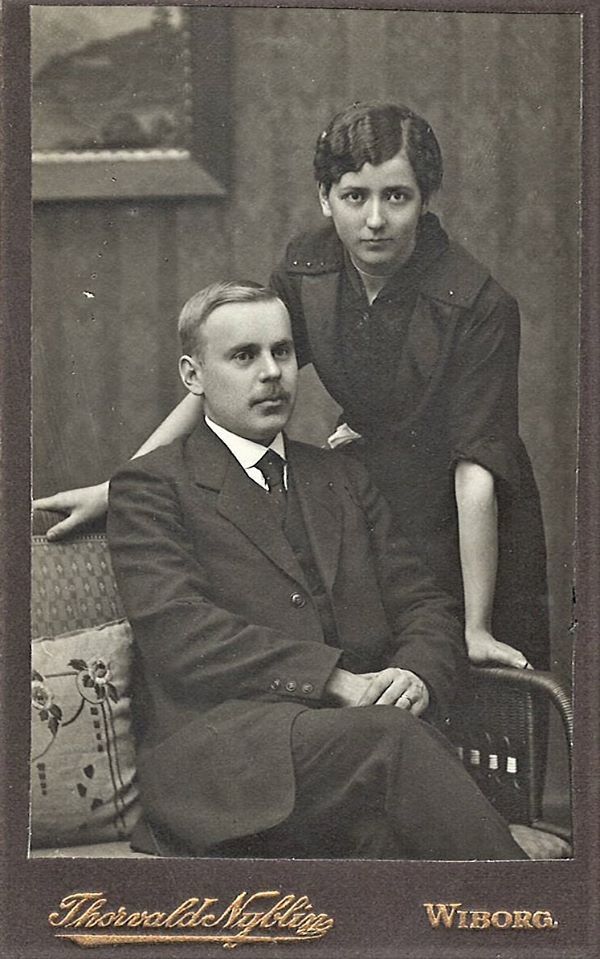 П.П.Кяяпя-2й и жена Хела-.jpg
