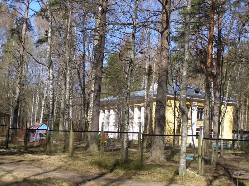 На месте Поляченко детский сад дошк.городка Берёзка Ушково Пляжевая 14 фото 2012 г.JPG