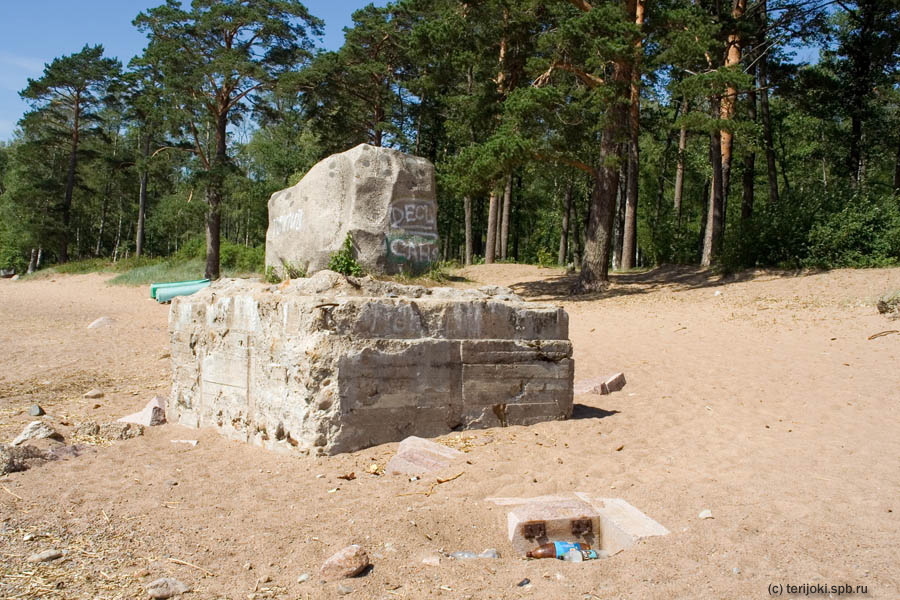 Памятный знак на месте убийства М.Я. Герценштейна