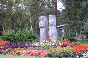 olen32: Скульптуры, ранее стоявшая у ресторана "Олень"