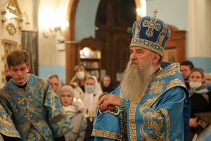 Всенощное бдение совершил митрополит Санкт-Петербургский и Ладожский Варсонофий, 03.11.2021