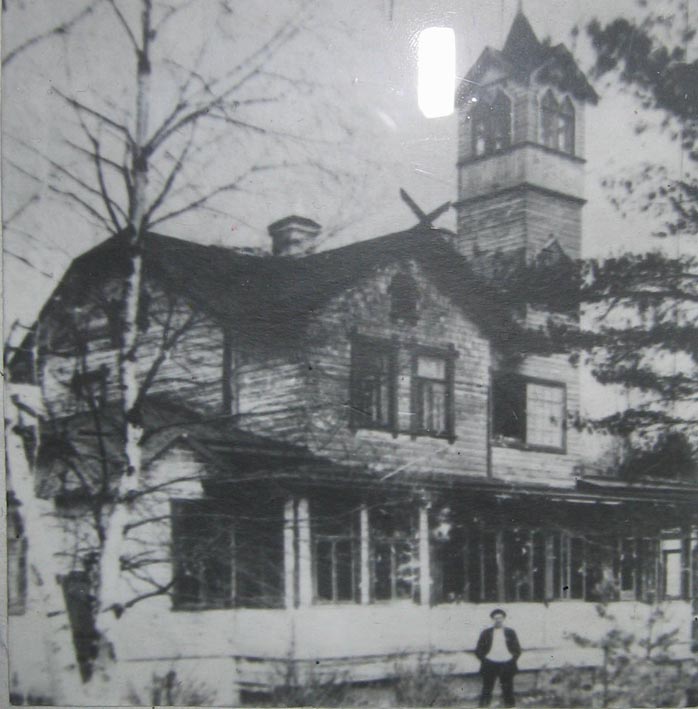 вилла Ваза вариант с башней и Лениным.jpg