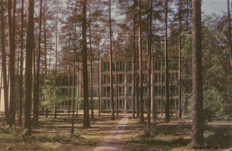 Морской прибой летн.корп. 1969.jpg