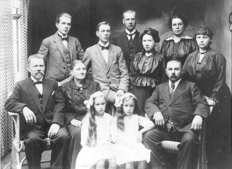 antti_nevalainen_1858_perhe_750.jpg