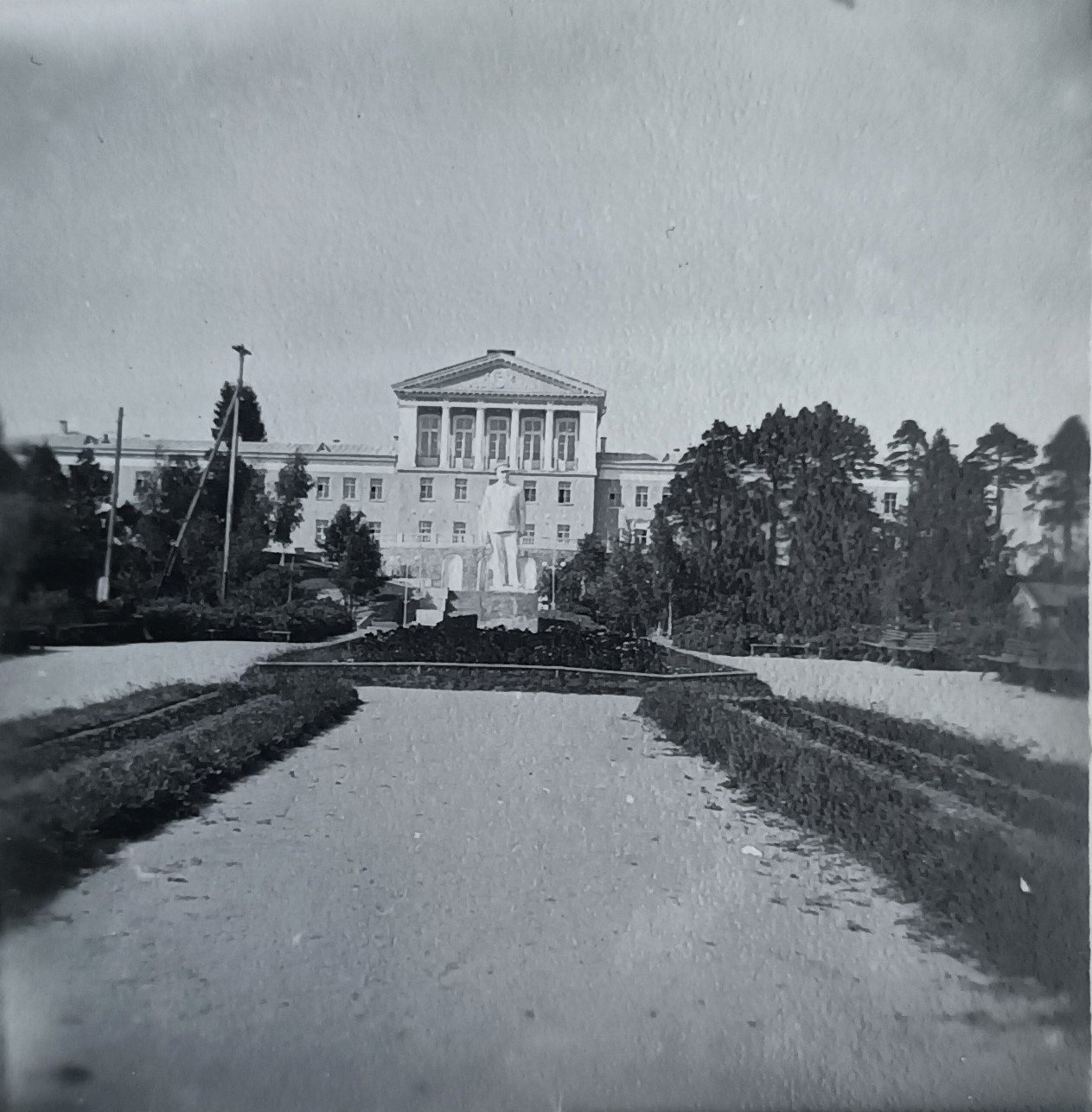 сталин в зеленогорске начало 1950-х.jpg