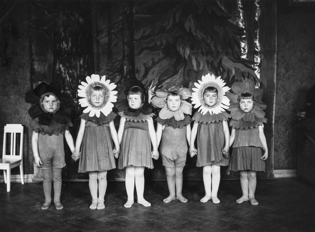 Марго Эндер д-сад в Выборге 1936-39-.jpg