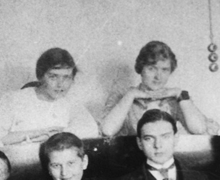 Мария и Зинаида_1910.png
