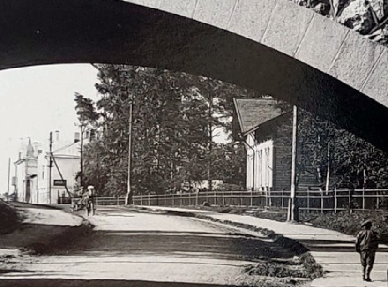 ларек 1920е - возможно.jpg