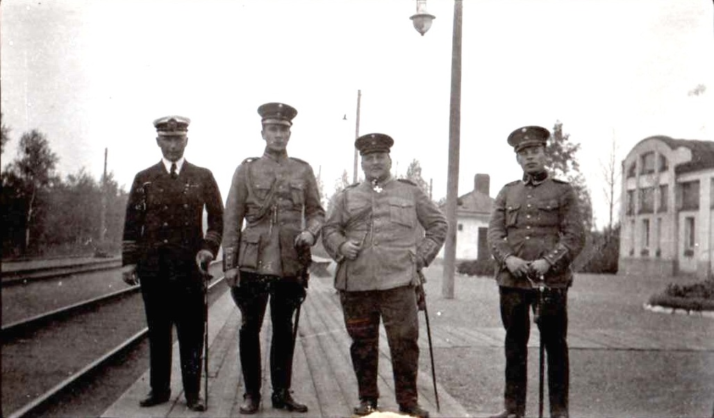 1920 3.jpg