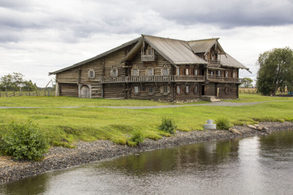 Ошевневы Кижи дом Ошевнева--.jpg