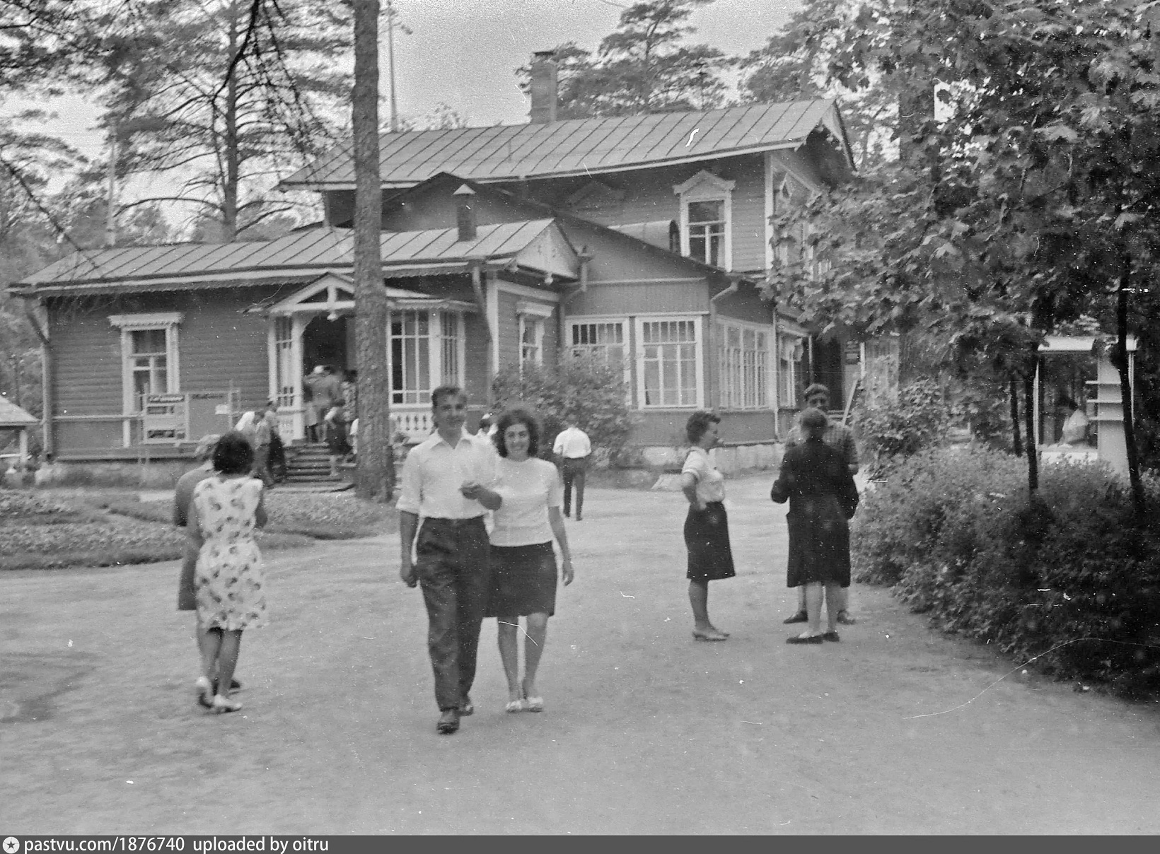 =Вилла Рошковского Седеркрёйц (Д.О.Ниж. чародейка столовая 1965-70).jpg