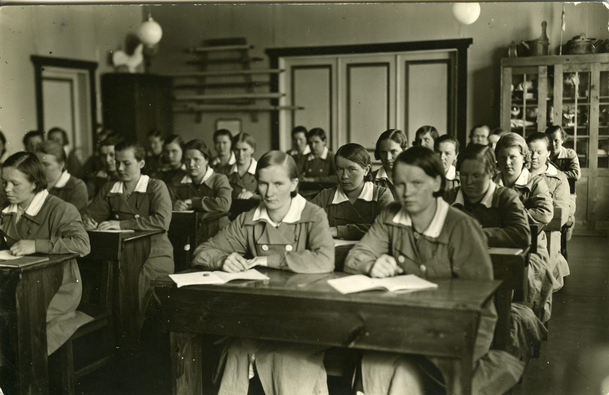 elisenvaara-karjakkokoulu-2.jpg