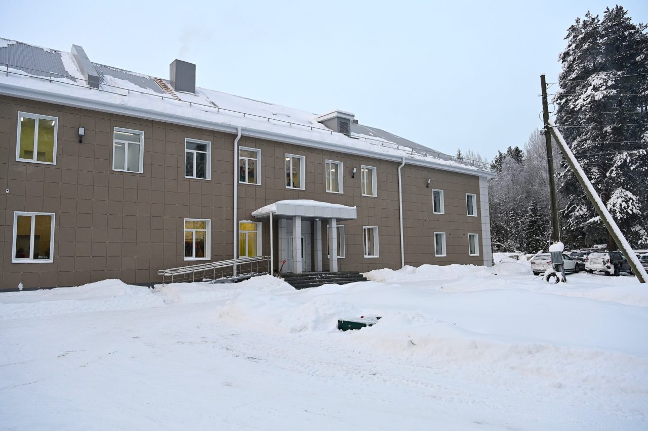elisenvaara-kansakoulu-4.jpg