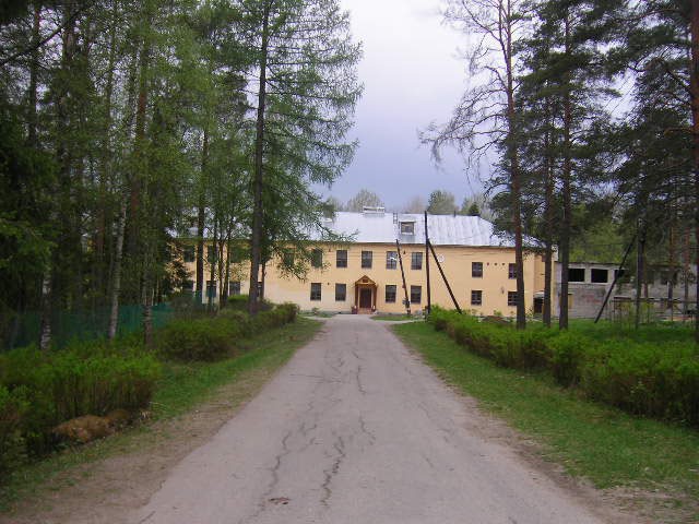 elisenvaara-kansakoulu-3.jpg