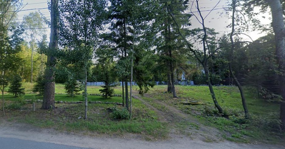 уч.Гётца поляна на месте большого дома.jpg