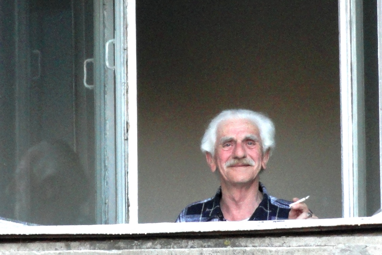 Пора бросать курить, 2011.JPG