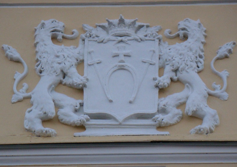 Стаценко. герб Домброва (вариант) на вилле.jpg