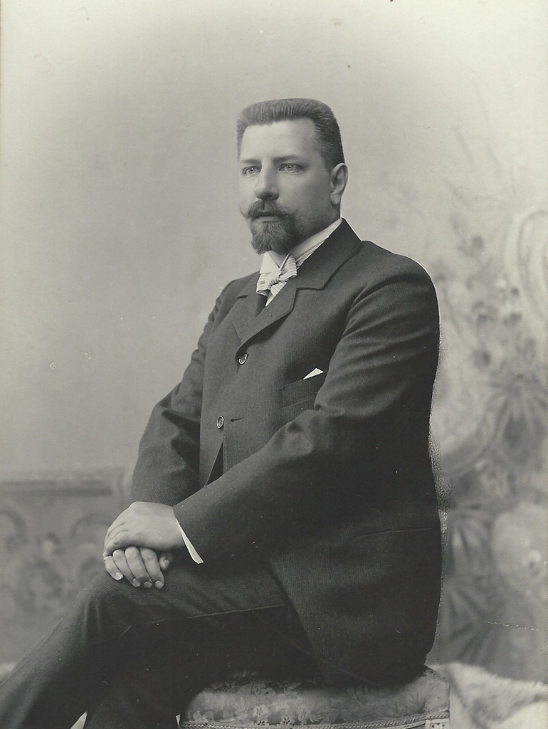 Берзен архитектор.jpg