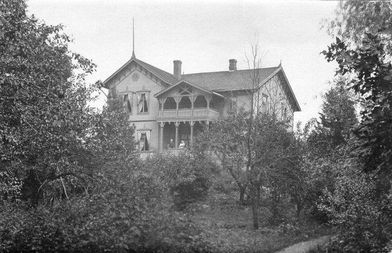 Иваскан хови 1910е -.jpg