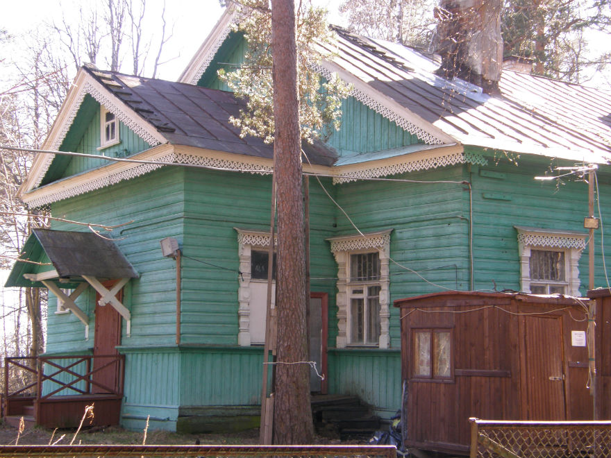 дом священника русская паппила вбл. сан.ласт. 3 2010.jpg