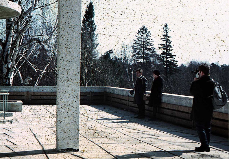 Открытая терраса второго этажа ресторана Олень , 1968 г.
(с) Фото И. Житомирской irgi_1968-3.jpg