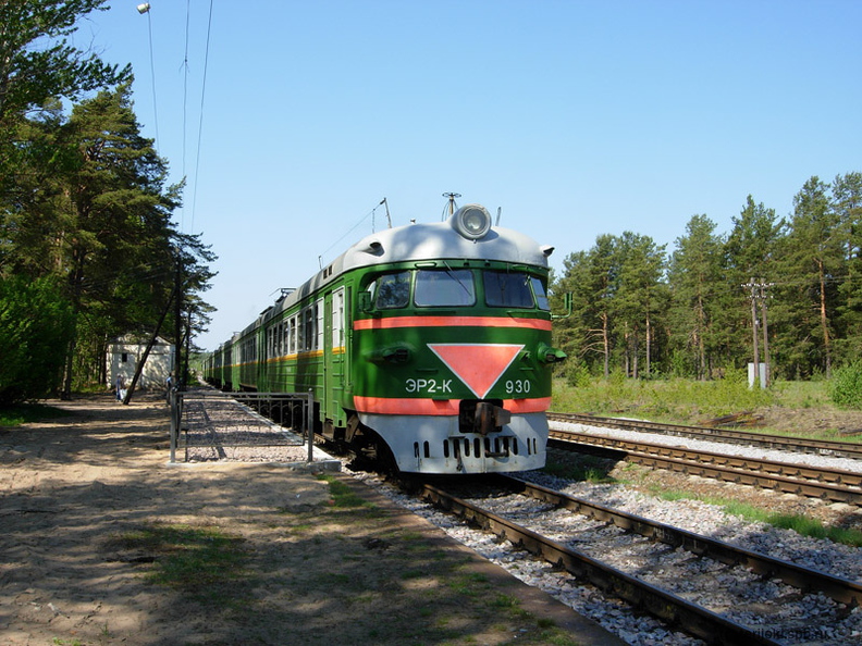ЭР2К-930 в Ермилово. Июнь 2011 г. Ermilovo_110601-1.jpg