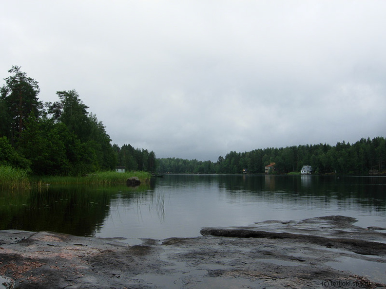Монолит уходит под воду - Монолит уходит под воду Karisalmi-16.jpg