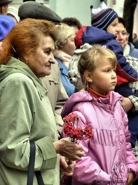 babushki_081004_ddg-07 - babushki_081004_ddg-07.jpg babushki_081004_ddg-07.jpg