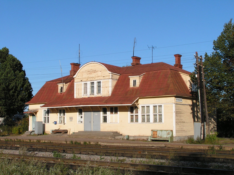 Станция Возрождение, вокзальное здание. Фото: Алексей Шомин, 16.09.2006 г. ASh_Kavantsaari_2006_09_16-01.JPG