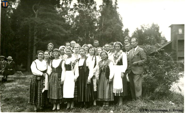 Терийоки. Хоровой коллектив (?). Фотоателье Вирола , 1930-е гг.
(с) Из коллекции С. Ренни sr_Terijoki_193x-11.jpg