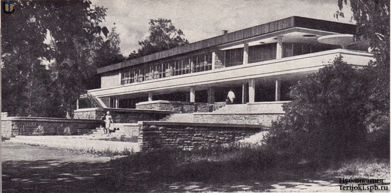 Зеленогорск, ресторан Олень . Конец 1960-х - начало 1970-х гг.
Фото из альбома Ордена Ленина Главленинградстрой 1955 - 1970 , Ленинград, 1972. gls_Zelenogorsk_Olen-01.jpg