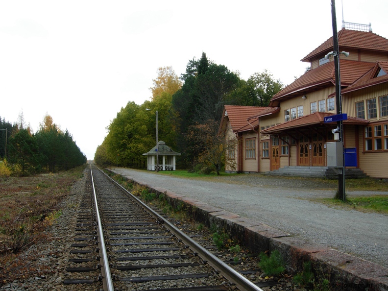 Вокзал Лусто.
(с) Фотография Д. Веревкина, октябрь 2008 г. Lusto_vokzal-4.jpg
