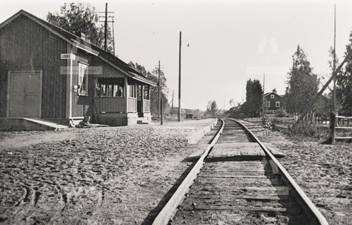 Лоуко станция 1937г..jpg