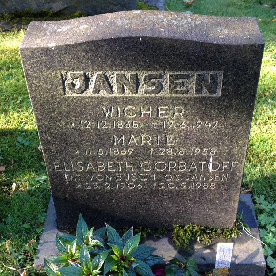 Янсен могила семьи.jpg