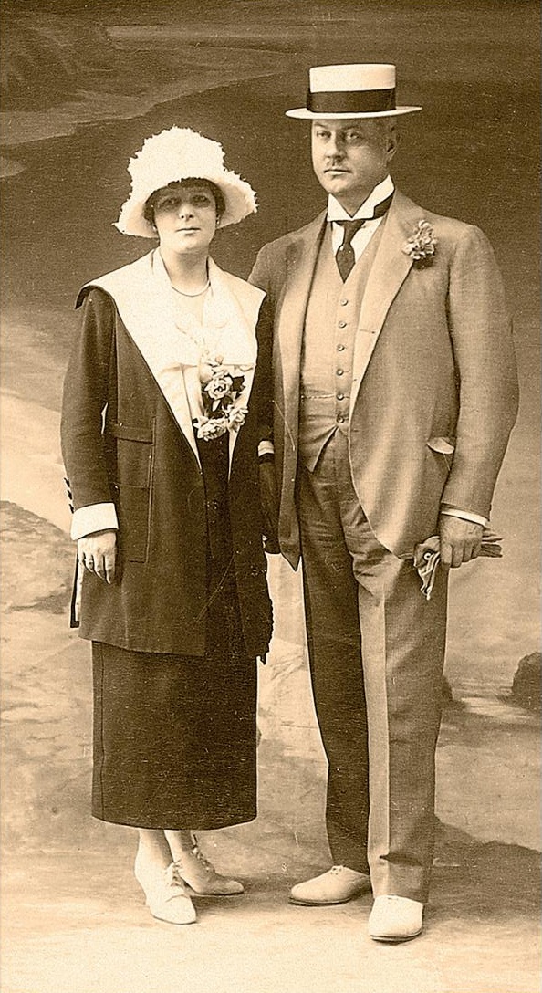 Рут и Гёста Серлахиус в Моте-Карло 1919г..jpg