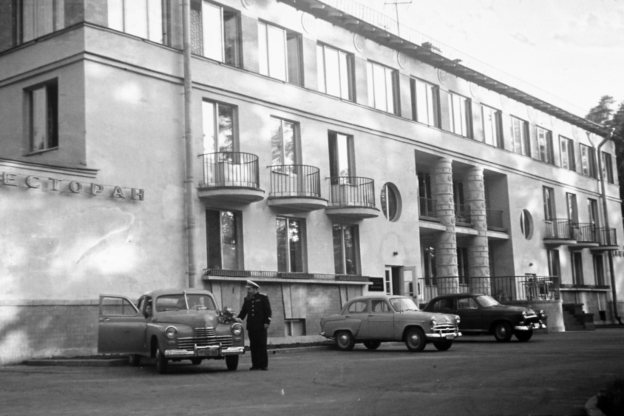 пансионат для автотуристов 1961 (на месте дачи Старицкого, возм. вилла Ностра).jpg