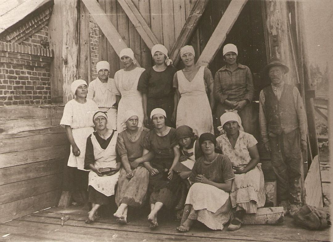 Работники кирпичного завода Савикко.