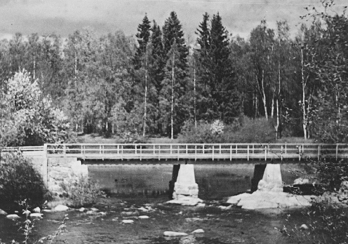 Юкспяя мост 1930е - копия.jpg