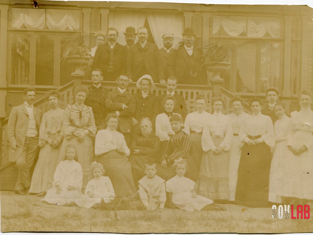 1900е семья Герцфельд.jpeg