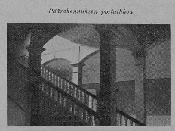 лестница в главном доме - suomen-kuvalehti-1932-no39-3.JPG