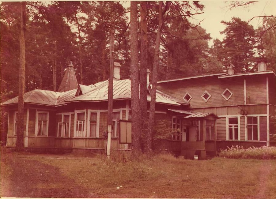 дача Веретенниковых (Чародейка нижняя) вид 2 1980е.JPG