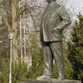 15. Памятник Яну Сибелиусу у городского культурного центра и библиотек
